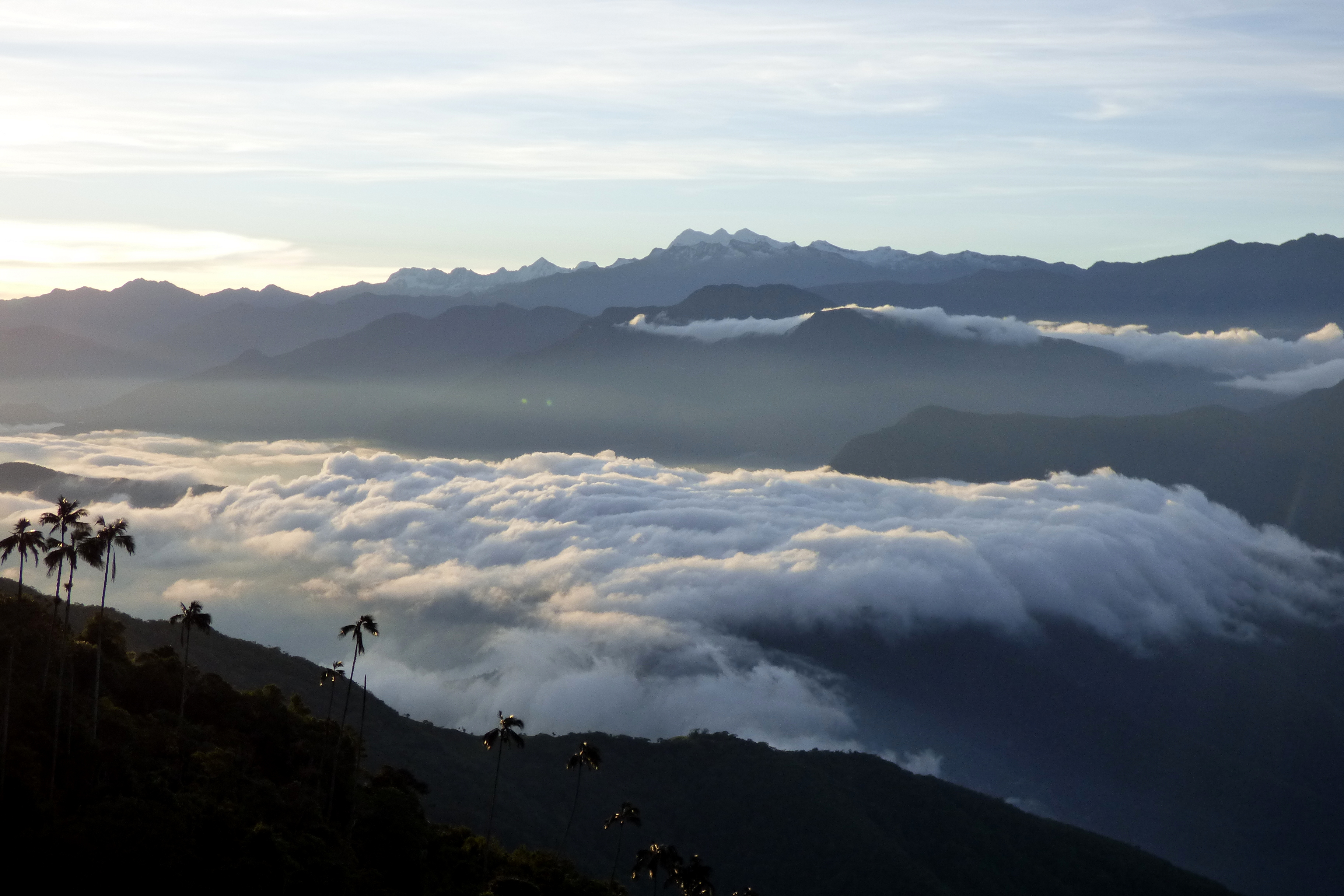 Amanecer en la Cuchilla de San Lorenzo Nevados Sierra Nevada de Santa Marta Flickr Alejandro Bayer 1
